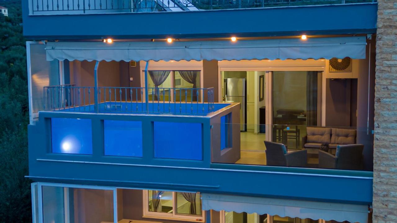 Grand Suites With Private Pools 卡拉马塔 外观 照片