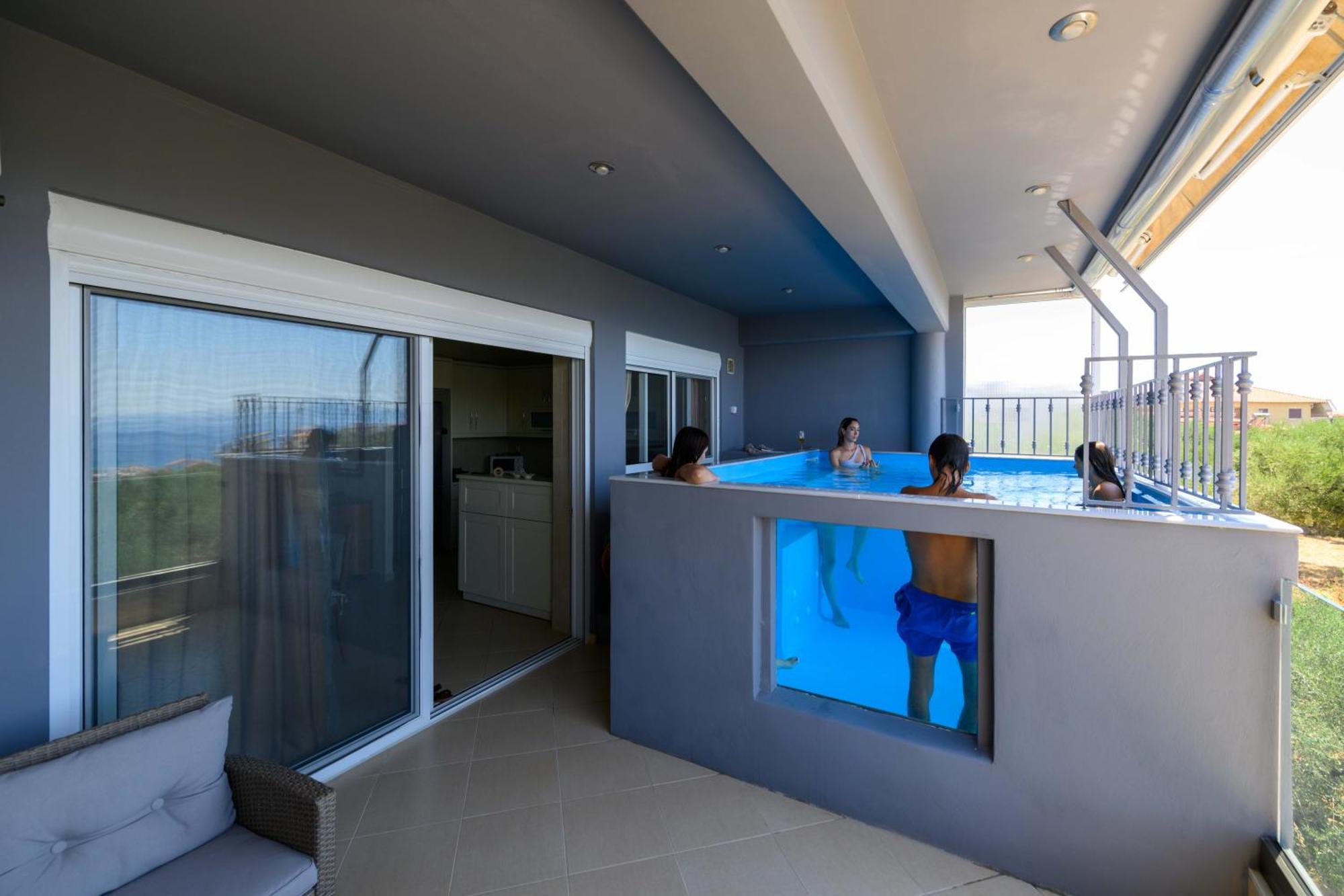 Grand Suites With Private Pools 卡拉马塔 外观 照片
